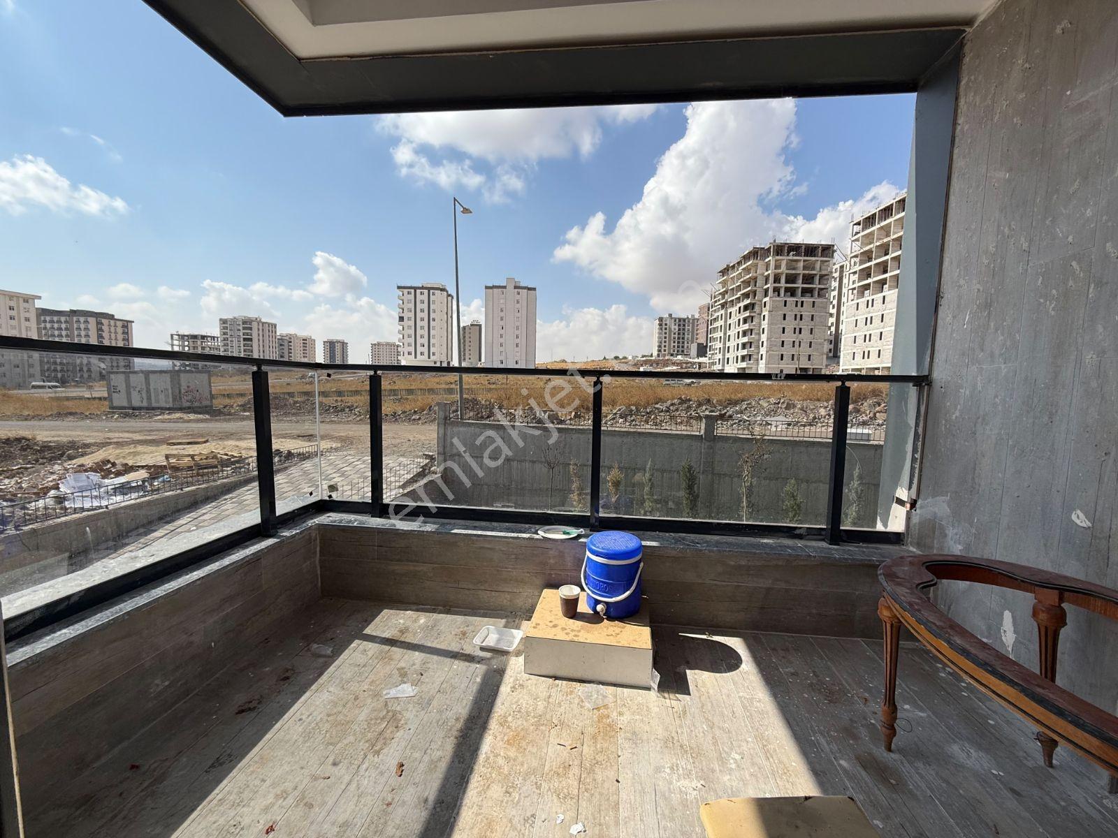 Tek Bloklu Sitede 10. Kat | Ferah Manzaralı 2+1 Daire — fotoğraf 7