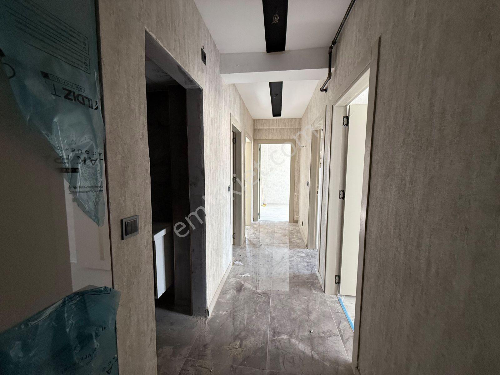 Tek Bloklu Sitede 10. Kat | Ferah Manzaralı 2+1 Daire — fotoğraf 15