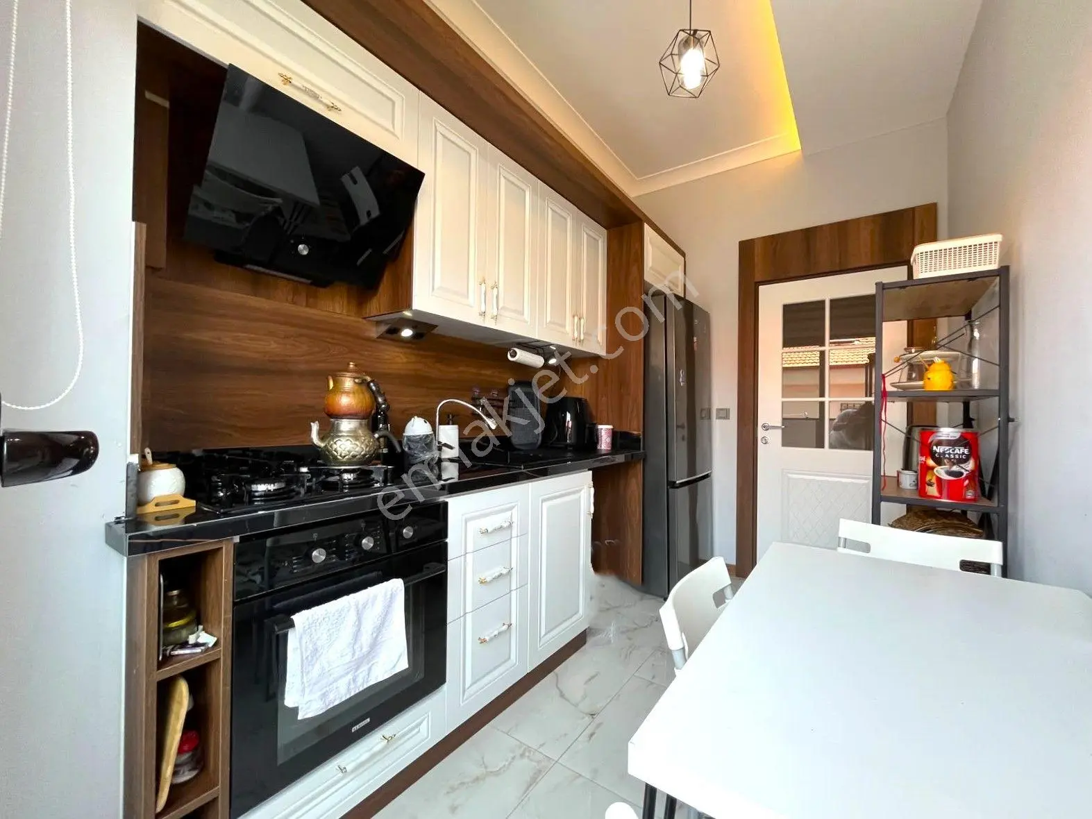 Yetkili Gümüş'den Akçayın En Nezih Konumunda Manzaralı Arakat Lux 2+1 Daire! — fotoğraf 24