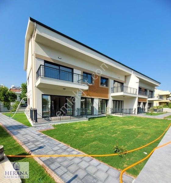 Foça Mahallesinde 170 M2 4+1 Satılık Dubleks Daire