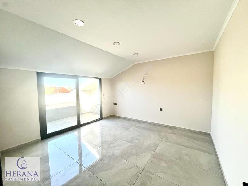Foça Mahallesinde 170 M2 4+1 Satılık Dubleks Daire — fotoğraf 9