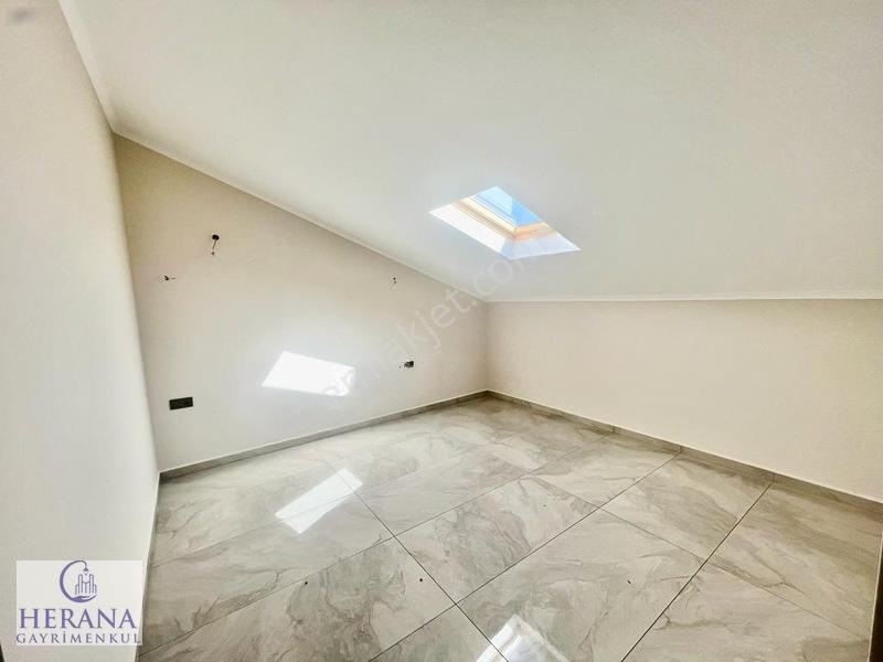 Foça Mahallesinde 170 M2 4+1 Satılık Dubleks Daire — fotoğraf 14
