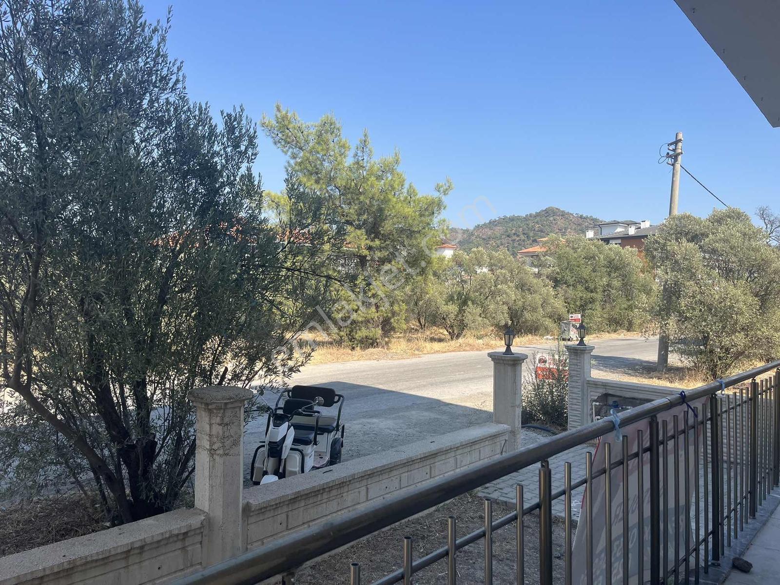 Remax Güvencesiyle Ortaca'da Satılık Daire — fotoğraf 13