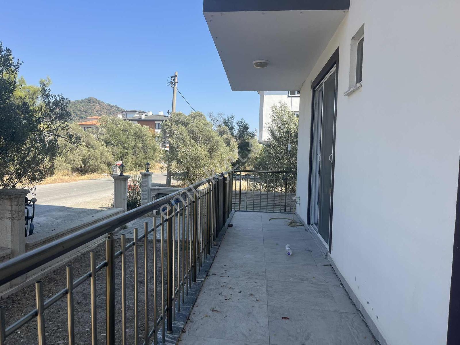 Remax Güvencesiyle Ortaca'da Satılık Daire — fotoğraf 14