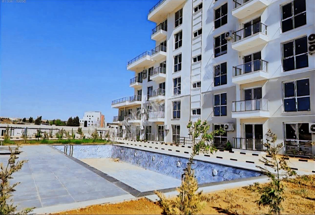 Havalimanına Yakın Katta Oturuma Hazır Otel Kompsetli 1+1 Daire