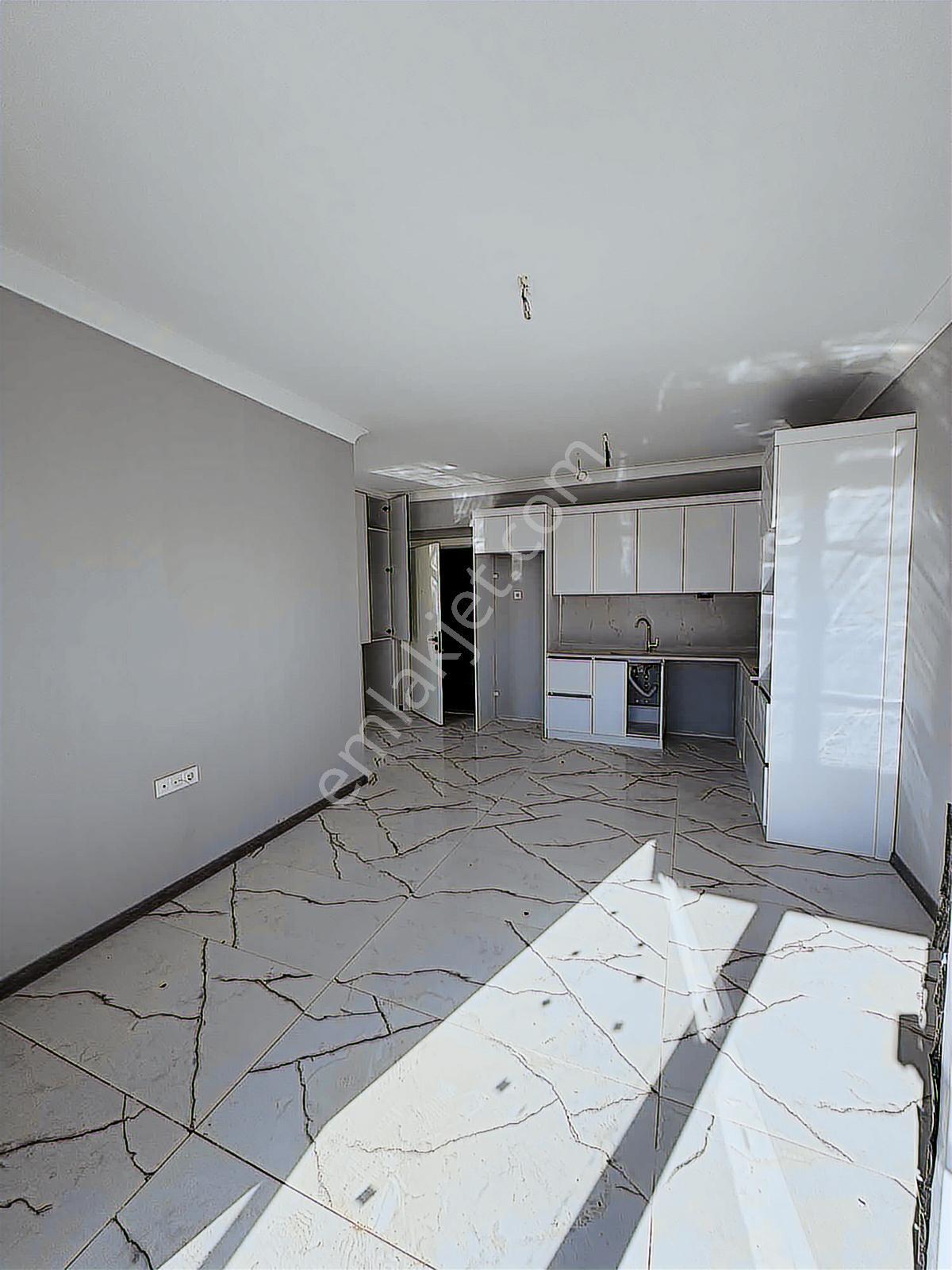 Havalimanına Yakın Katta Oturuma Hazır Otel Kompsetli 1+1 Daire — fotoğraf 4