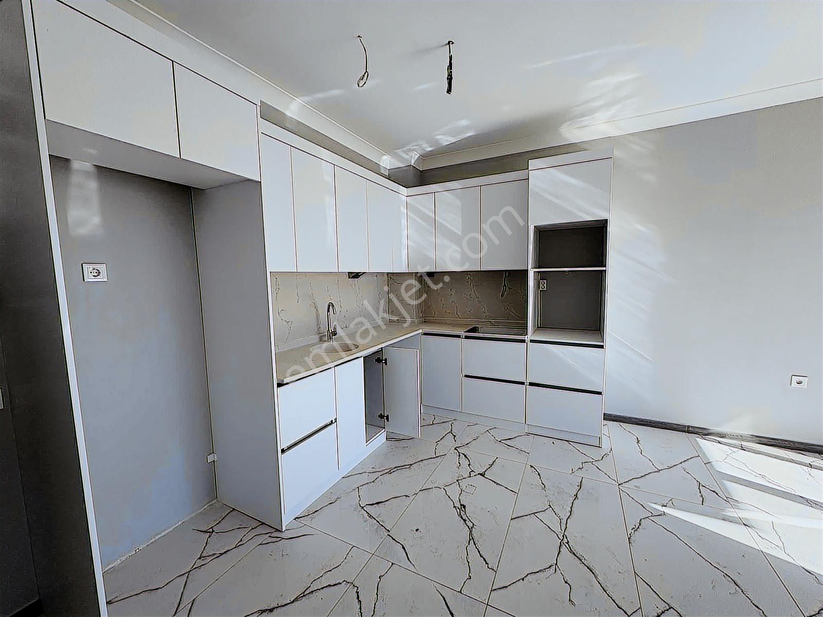 Havalimanına Yakın Katta Oturuma Hazır Otel Kompsetli 1+1 Daire — fotoğraf 5