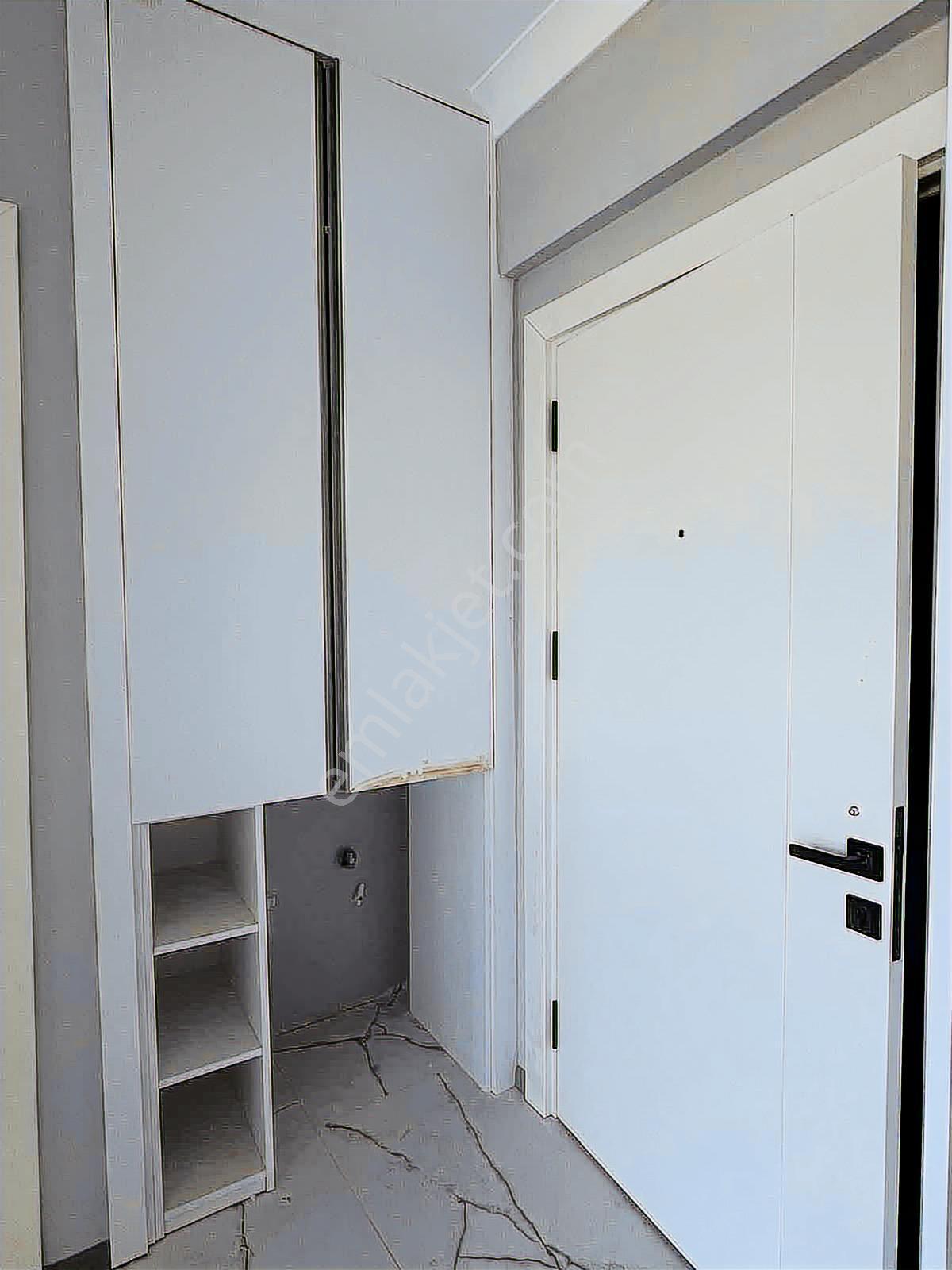 Havalimanına Yakın Katta Oturuma Hazır Otel Kompsetli 1+1 Daire — fotoğraf 30