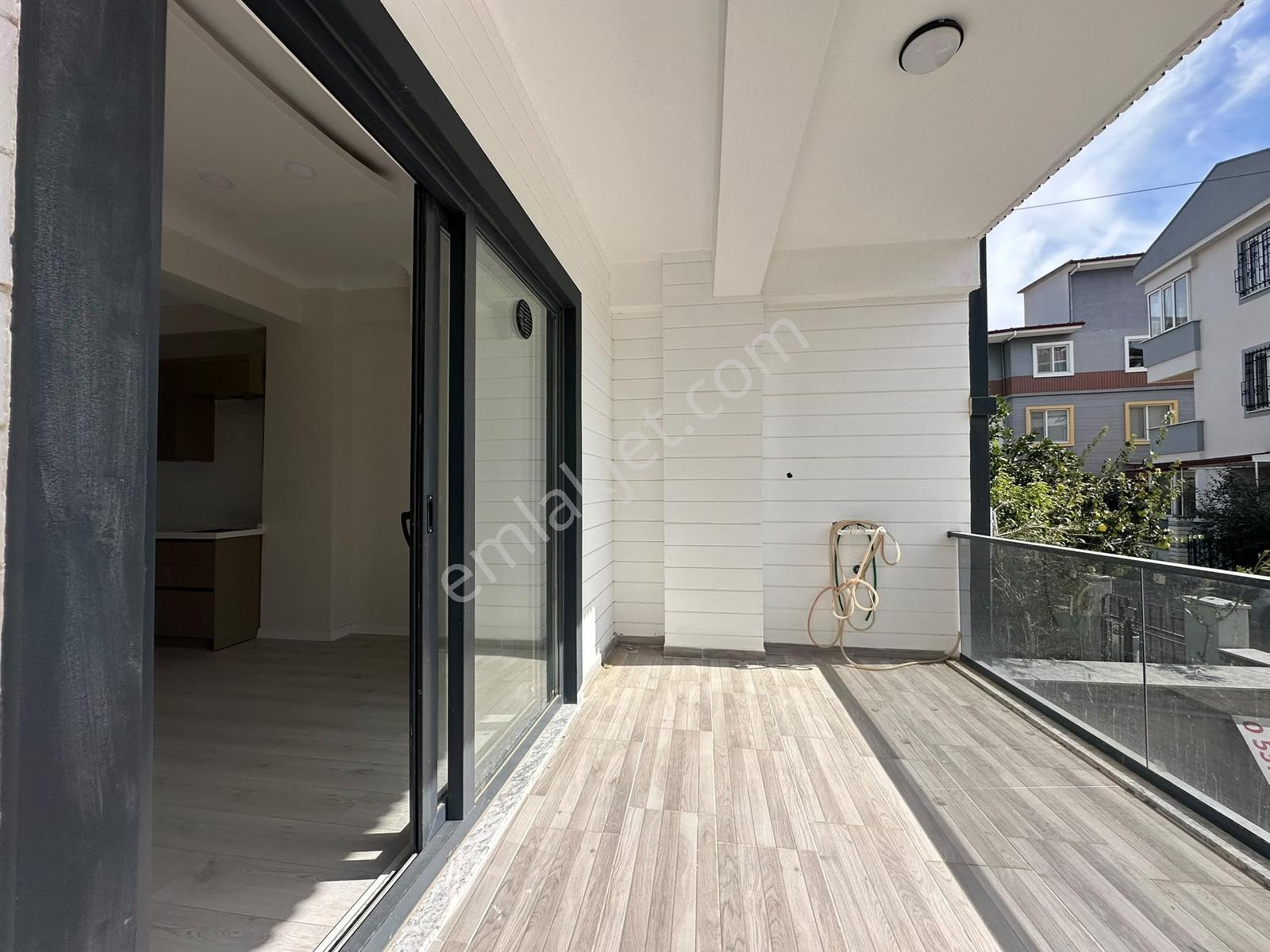 Kavuşturan Emlak'tan Akçay Güre Arası Satılık 2+1 Bahçeli Daire — fotoğraf 32