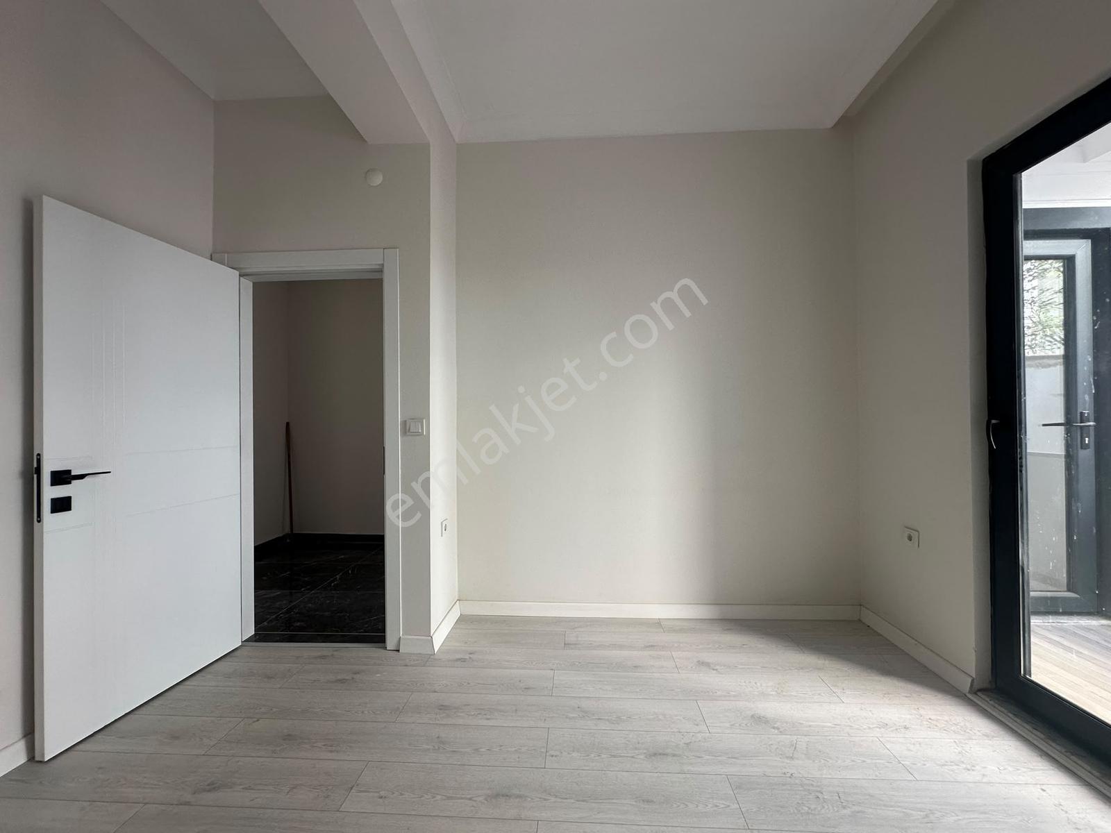 Kavuşturan Emlak'tan Akçay Güre Arası Satılık 2+1 Bahçeli Daire — fotoğraf 33
