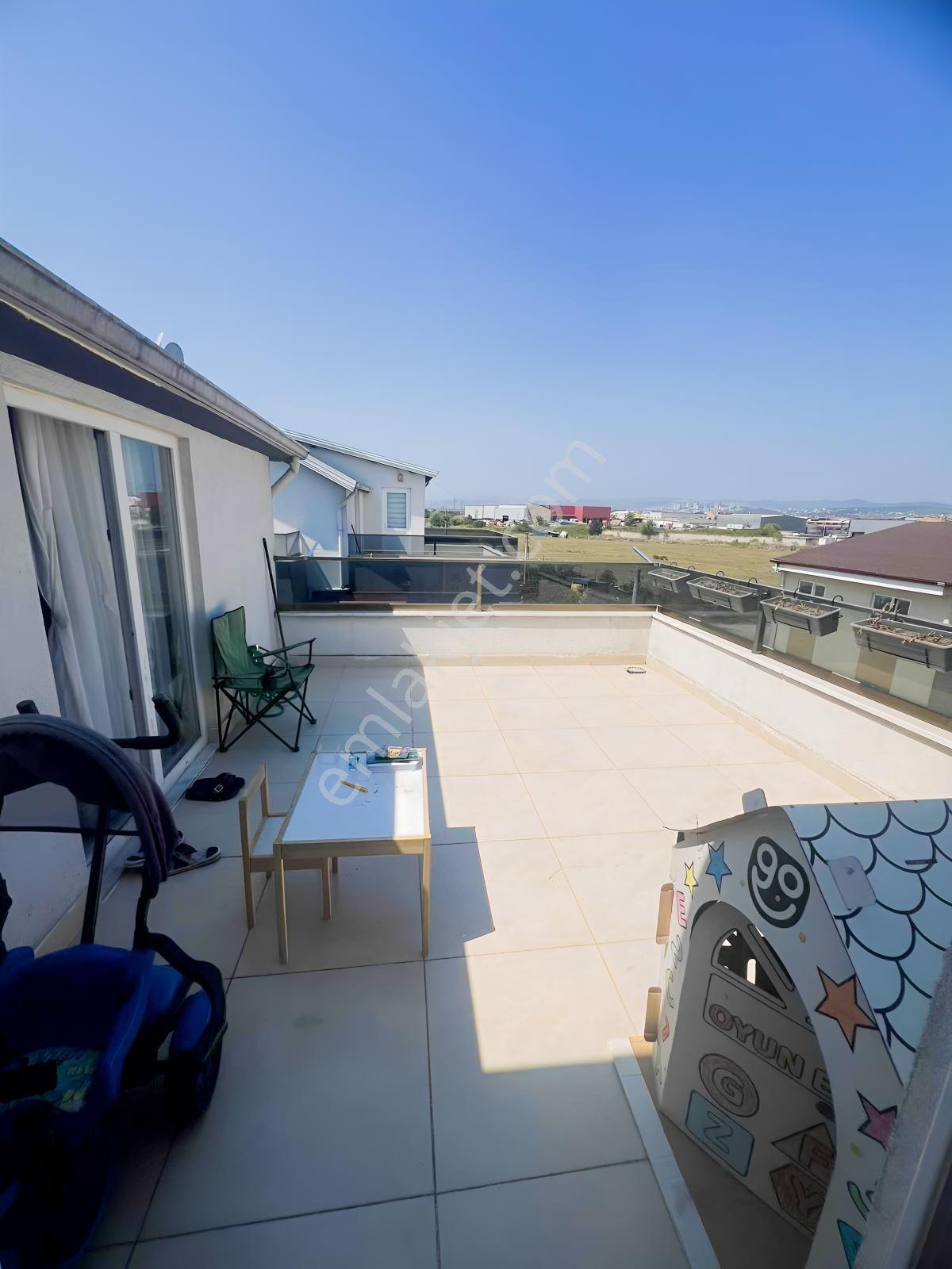 Ataevlerde Teras + 2 Balkonlu 3+1 Çatı Dubleks | Papatya Sitesi — fotoğraf 15