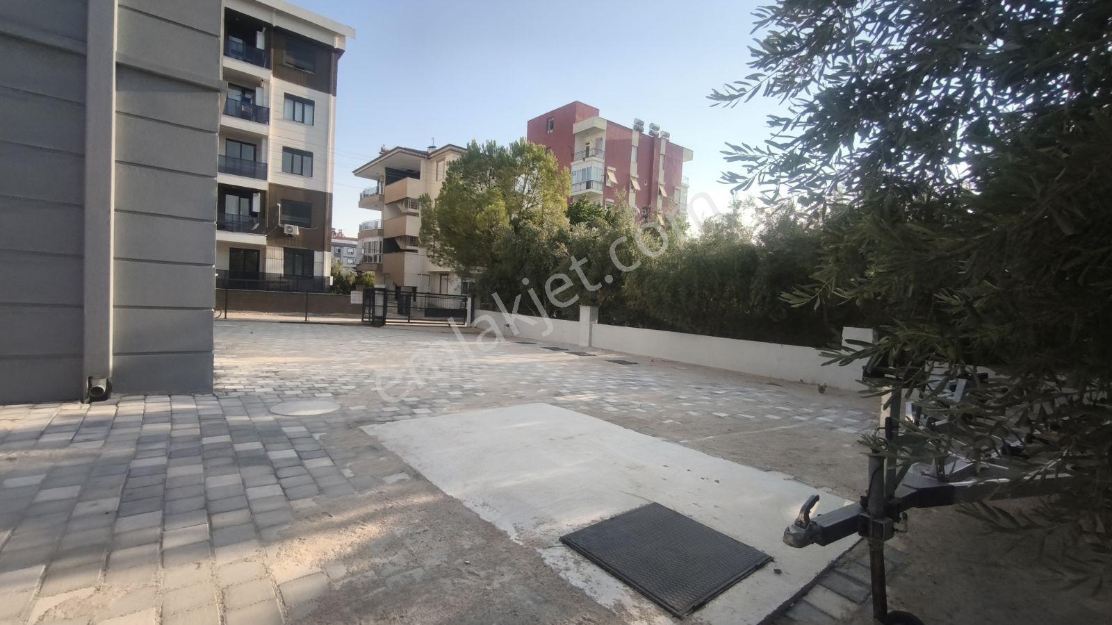 Döşemealtı Yeniköyde Huzurlu Yaşam Ebeveyn Banyolu Satılık 2+1 — fotoğraf 2