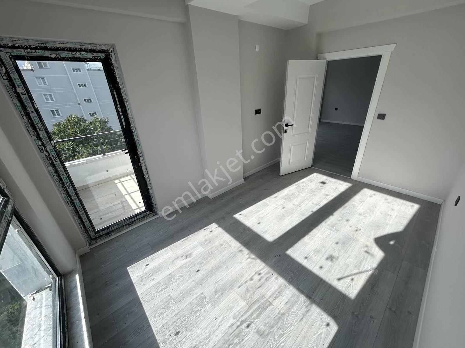 Taflanda Anayola Cephe Deniz M. 55m2 Satılık Köşe 1+1 — fotoğraf 4