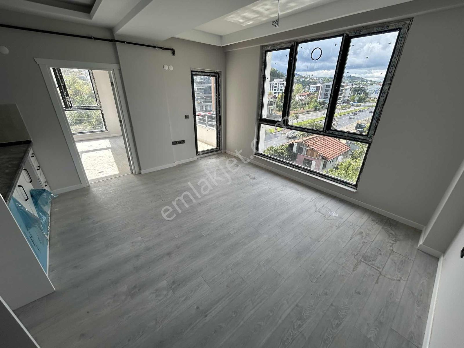 Taflanda Anayola Cephe Deniz M. 55m2 Satılık Köşe 1+1 — fotoğraf 11