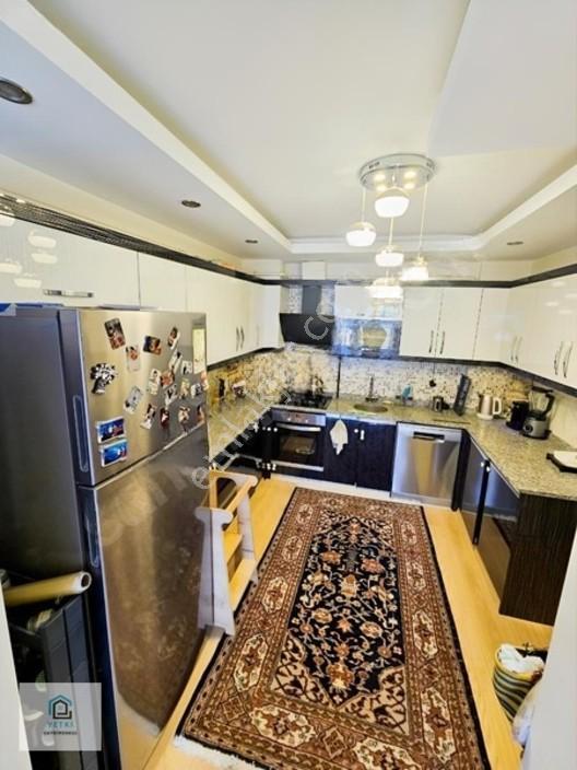 Yetki'den Yenişafakta Önü Açık Satılık Üst Kat 3+1 Geniş Daire — fotoğraf 10