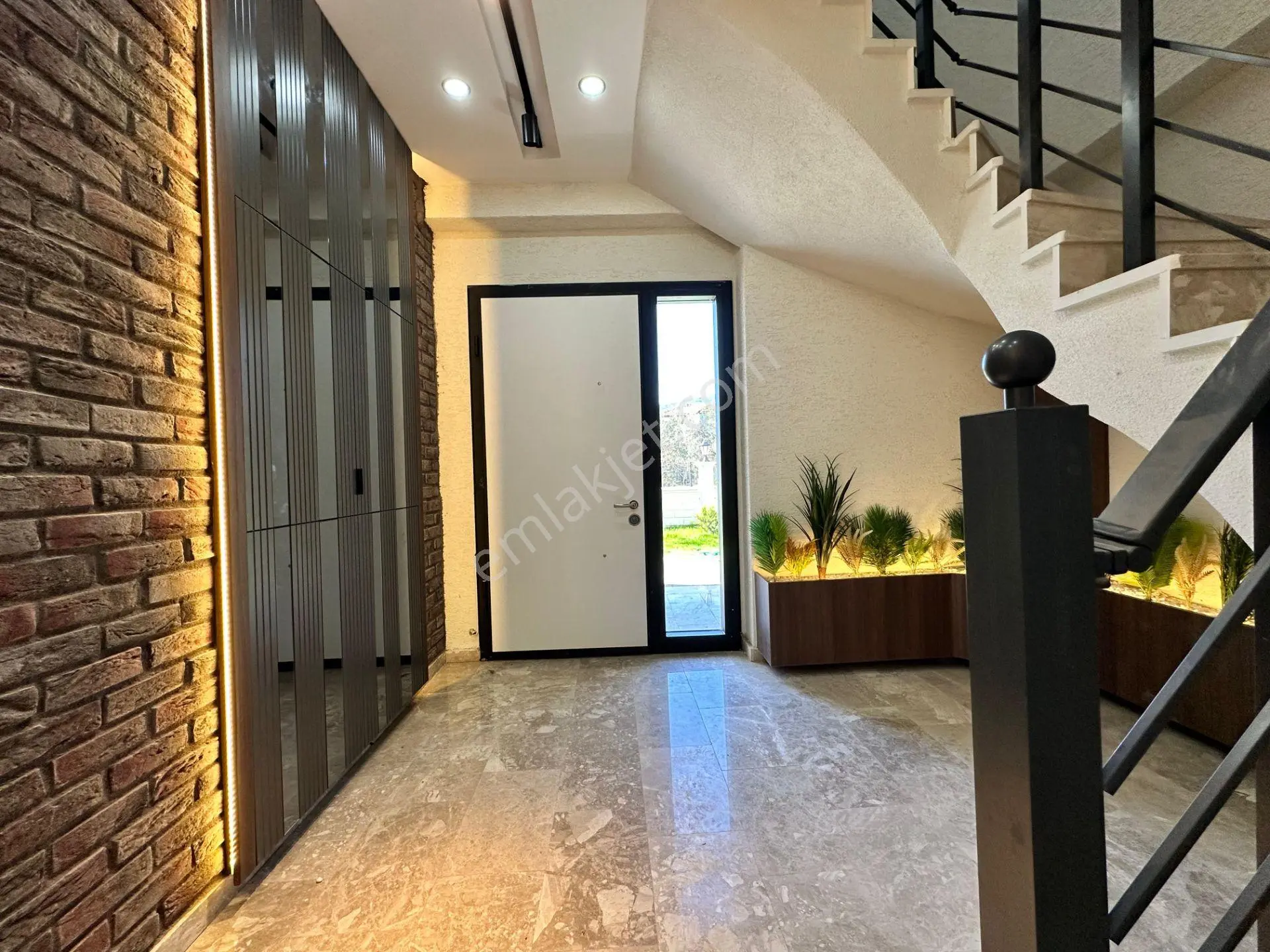 ꧁ Ay Emlaktan꧂güre'de Lüks Sitede Kuş Çıvıltılarıyla Huzur Bulacağınız Satılık 2+1 Şık Daire — fotoğraf 32