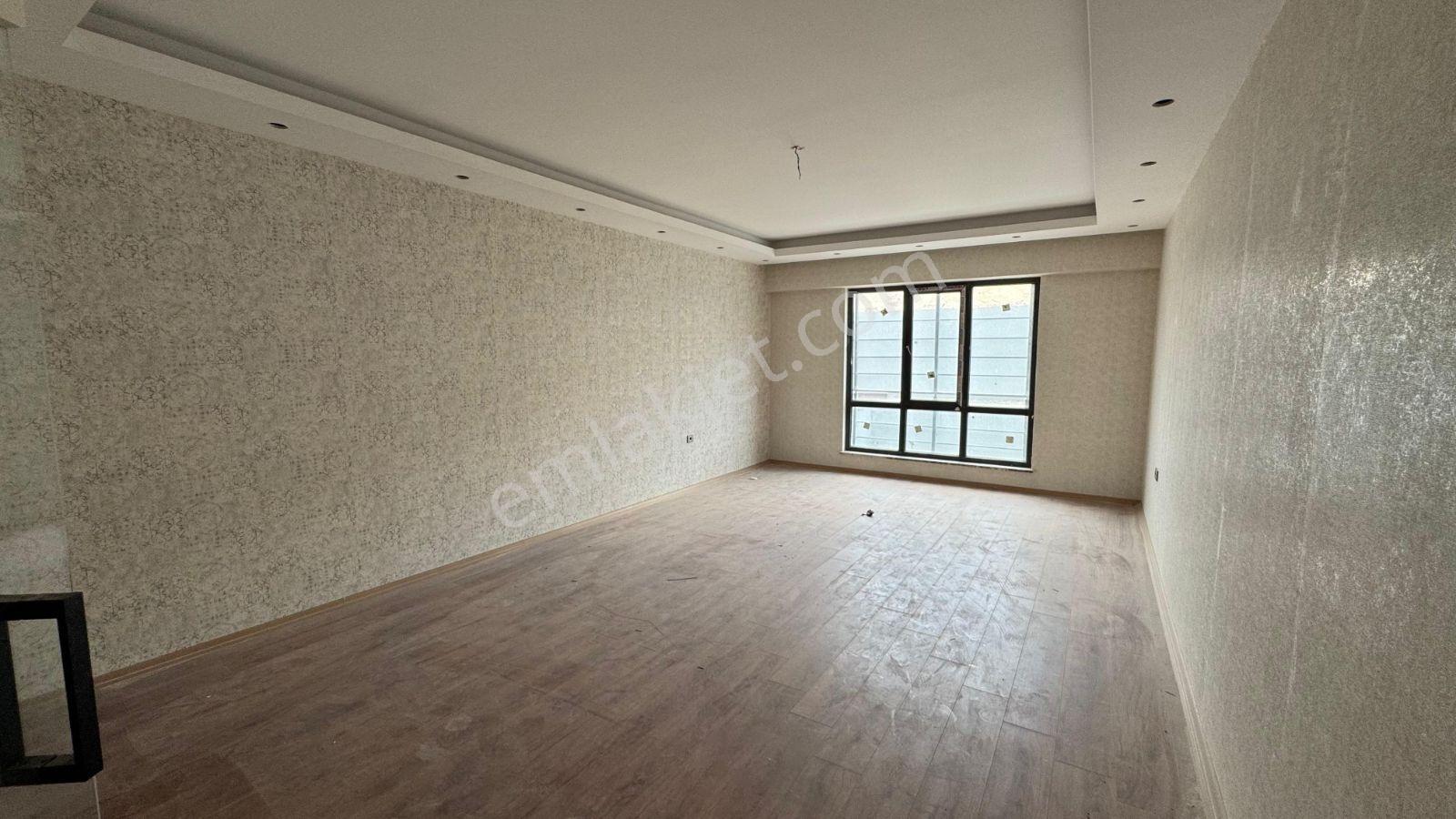 Ymz'den Geylani De 3,5+1 Ana Cadde Üzerinde Süper Geniş Daire — fotoğraf 4