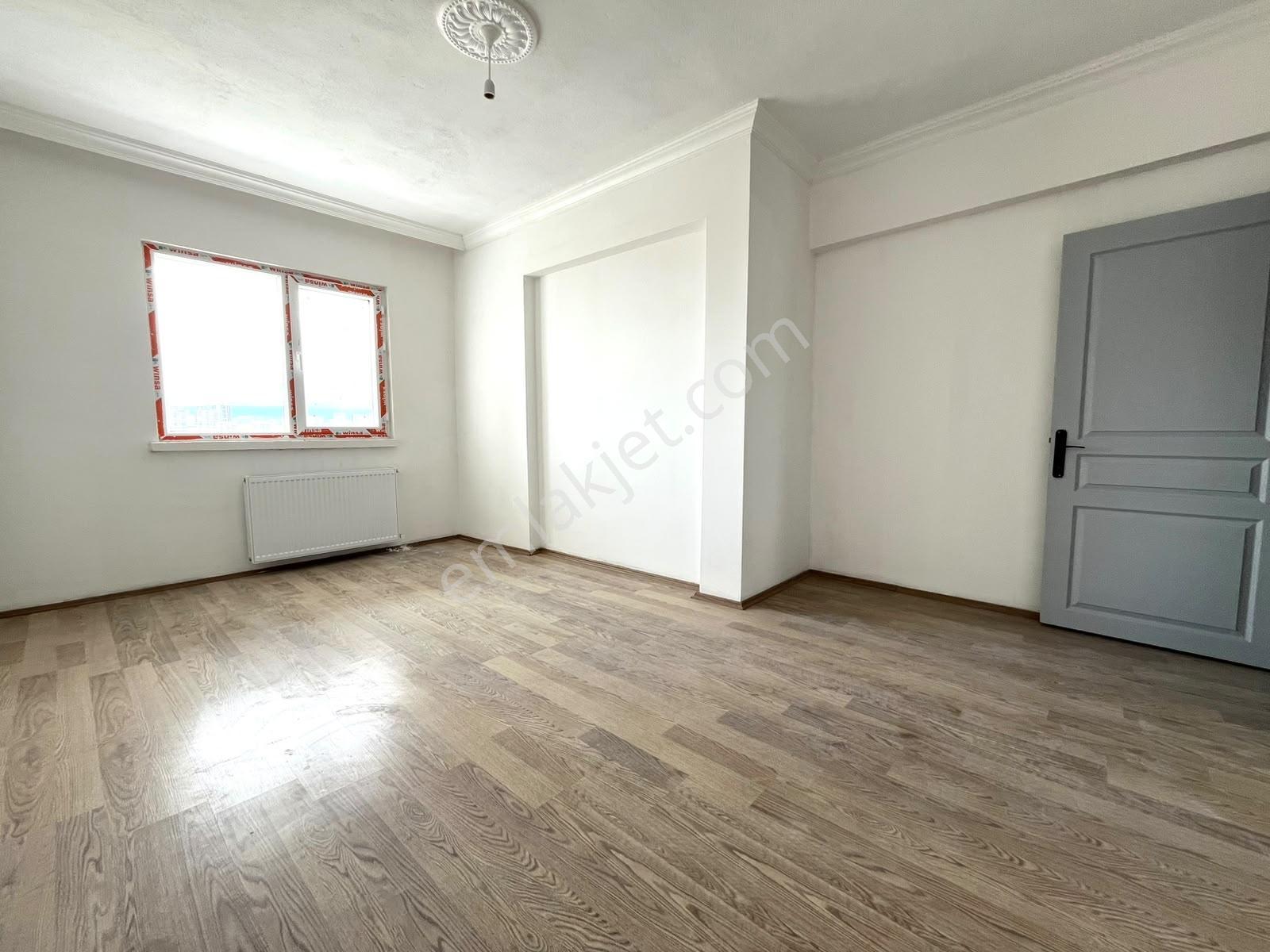 Sincan Mevlanada Arakat Asansörlü Yapılı Kupon 3+1 Satılık Daire — fotoğraf 14