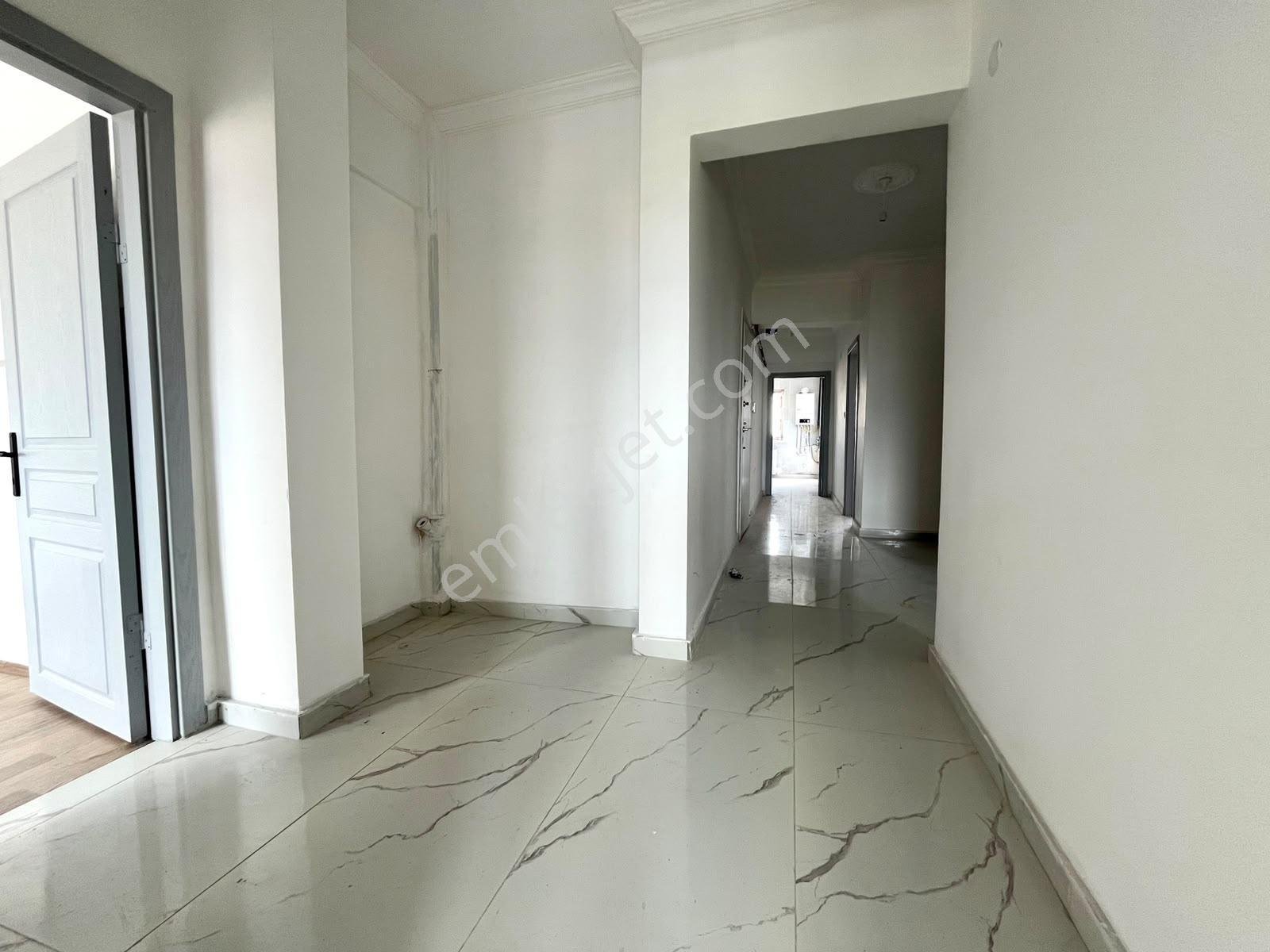 Sincan Mevlanada Arakat Asansörlü Yapılı Kupon 3+1 Satılık Daire — fotoğraf 20