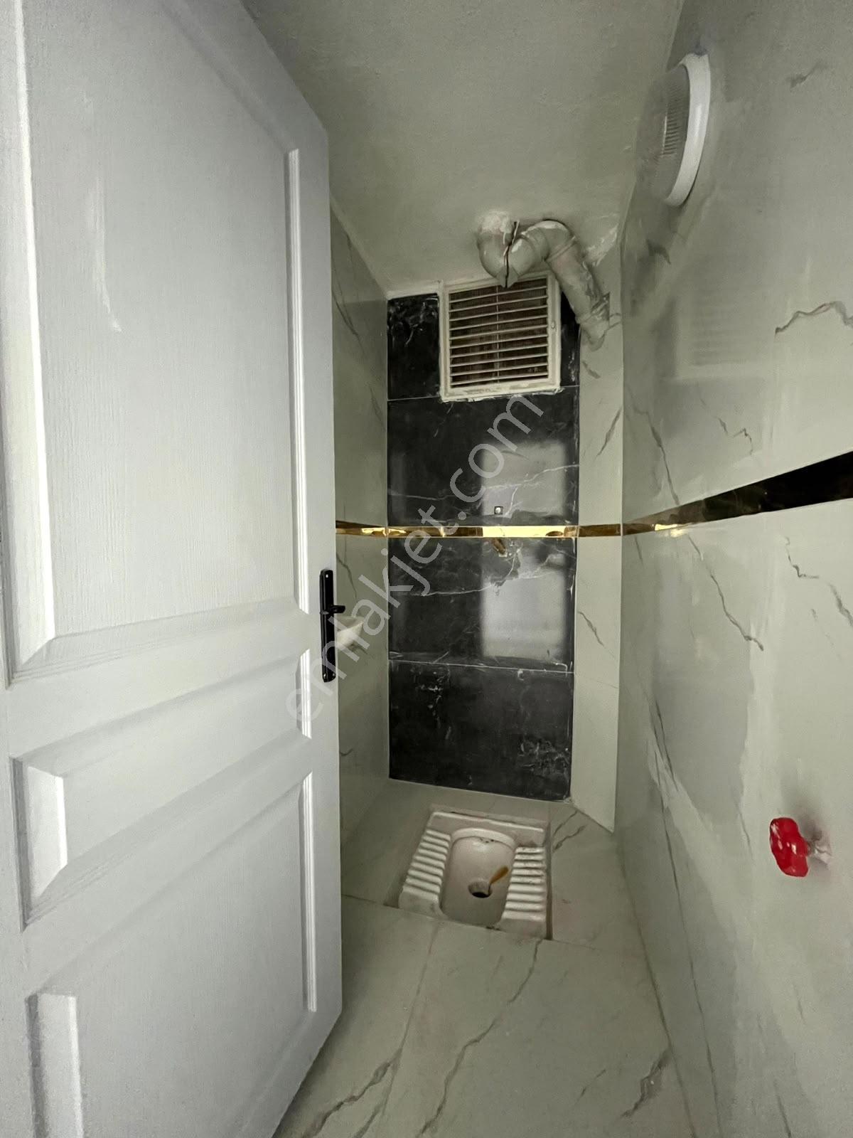 Sincan Mevlanada Arakat Asansörlü Yapılı Kupon 3+1 Satılık Daire — fotoğraf 21