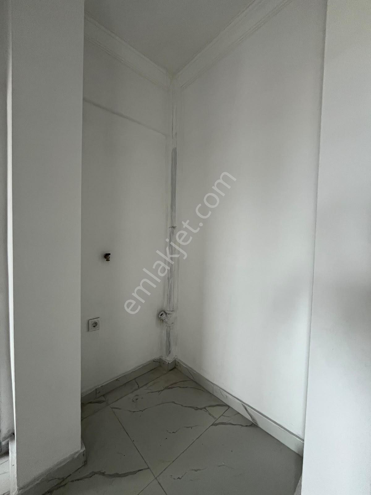 Sincan Mevlanada Arakat Asansörlü Yapılı Kupon 3+1 Satılık Daire — fotoğraf 25
