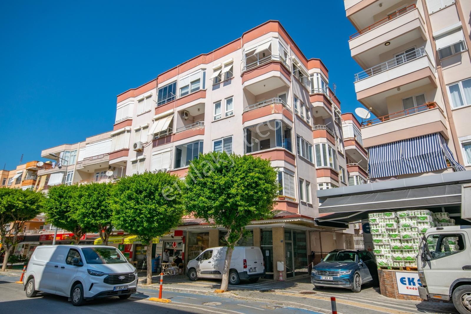 Kızlarpınarı Mahallesinde Satılık 3+1 Ayrı Mutfak Daire — fotoğraf 4