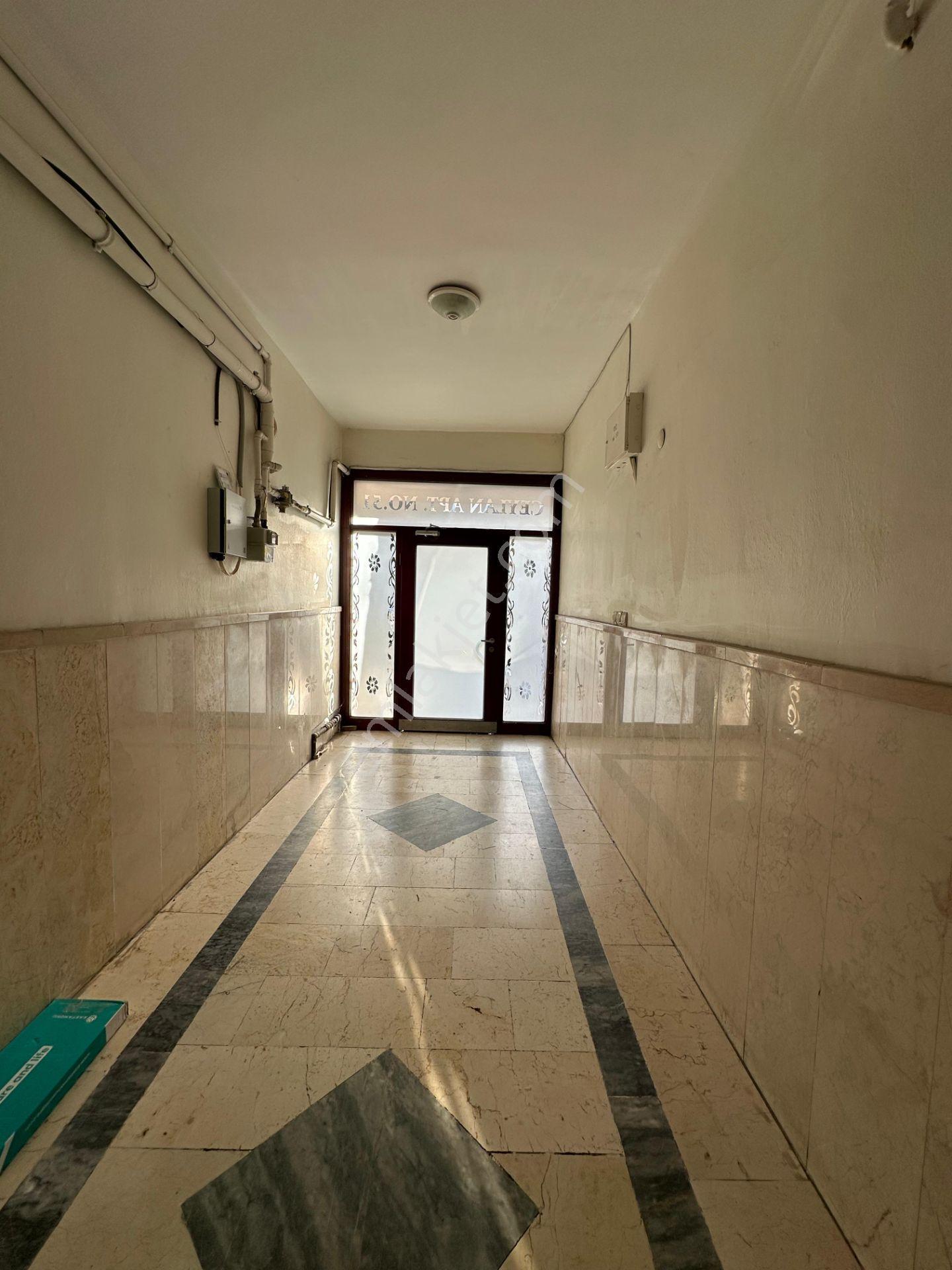 Kartal Atalar'da Şahane Kullanışlı Genişlik'te 3+1 Satılık Daire — fotoğraf 16