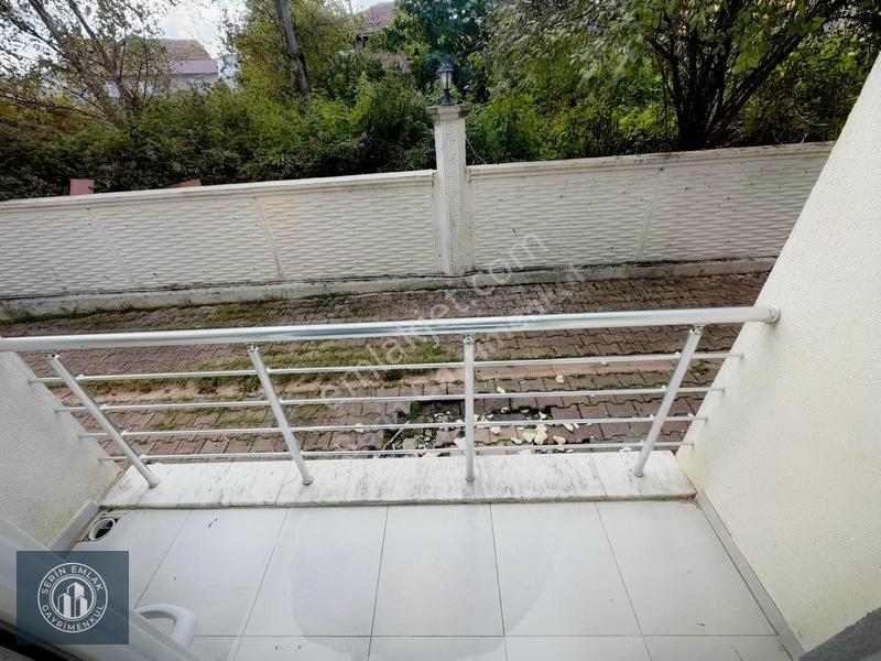 Serdivanda Satılık 2+1 Geniş Daire — fotoğraf 12