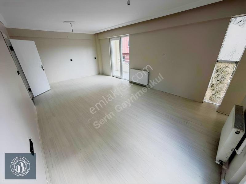 Serdivanda Satılık 2+1 Geniş Daire — fotoğraf 16