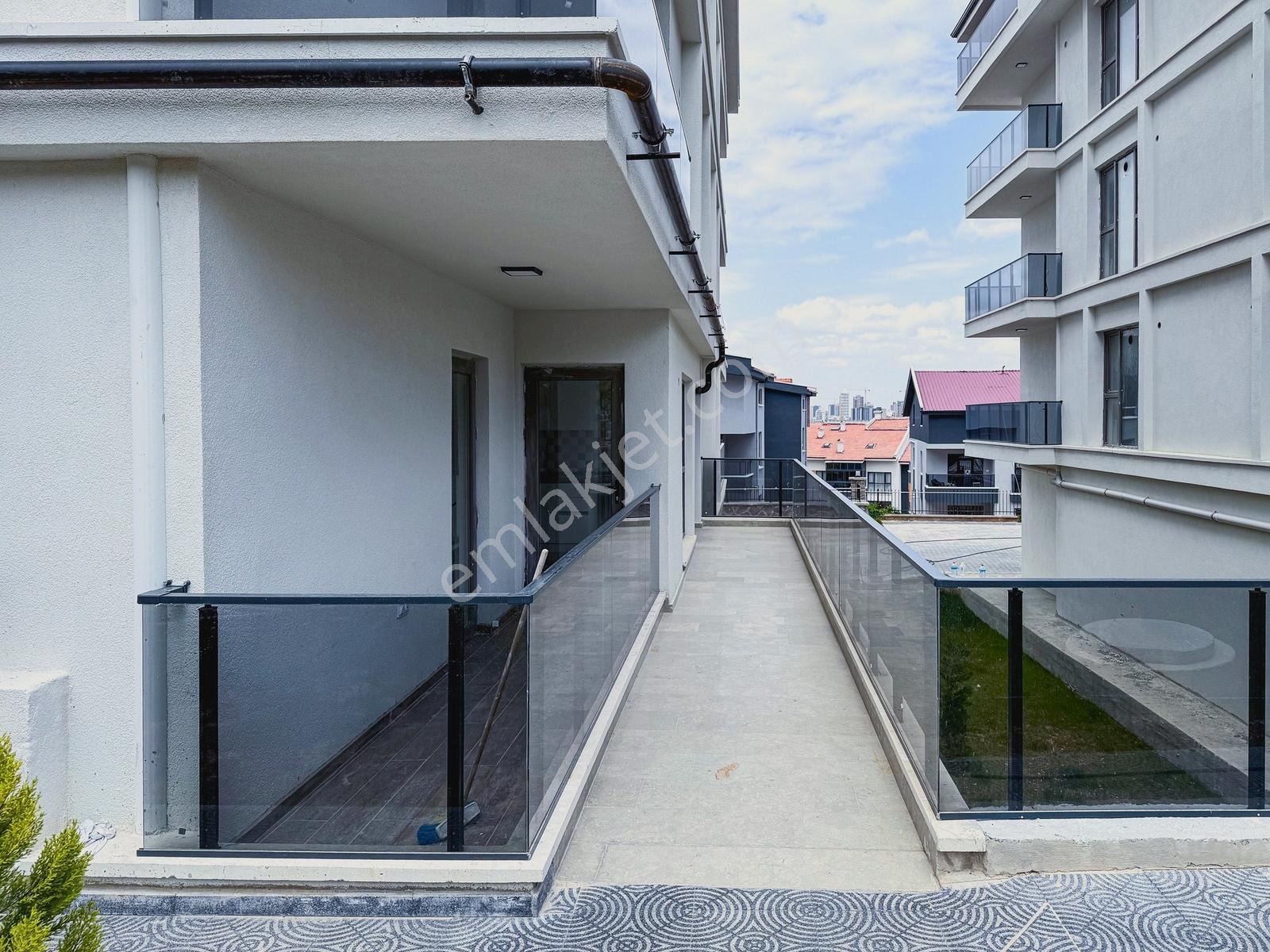İncek Site İçinde Güneydoğu Cephe 1+1 Balkonlu Daire — fotoğraf 16