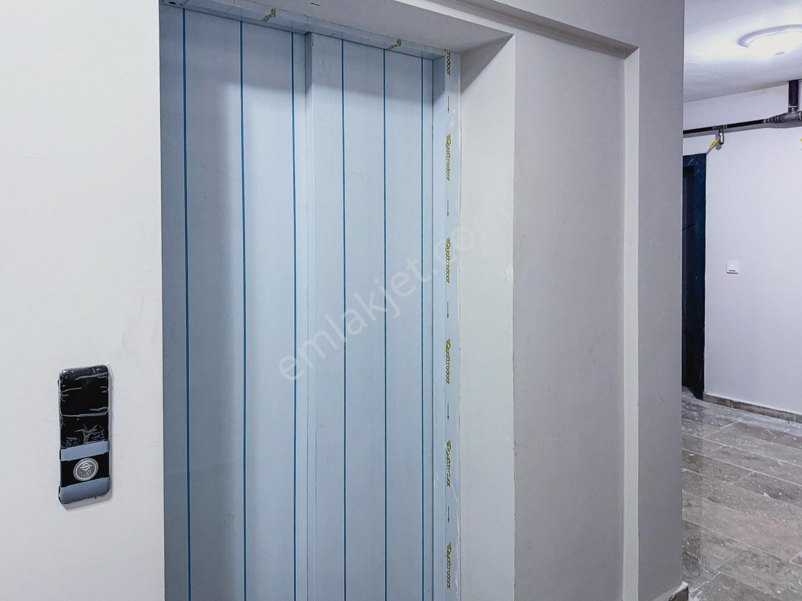 İncek Site İçinde Güneydoğu Cephe 1+1 Balkonlu Daire — fotoğraf 19