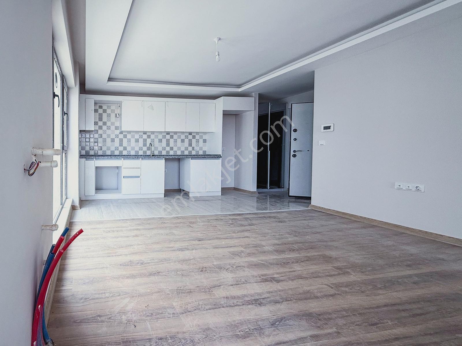 İncek Site İçinde Güneydoğu Cephe 1+1 Balkonlu Daire — fotoğraf 25