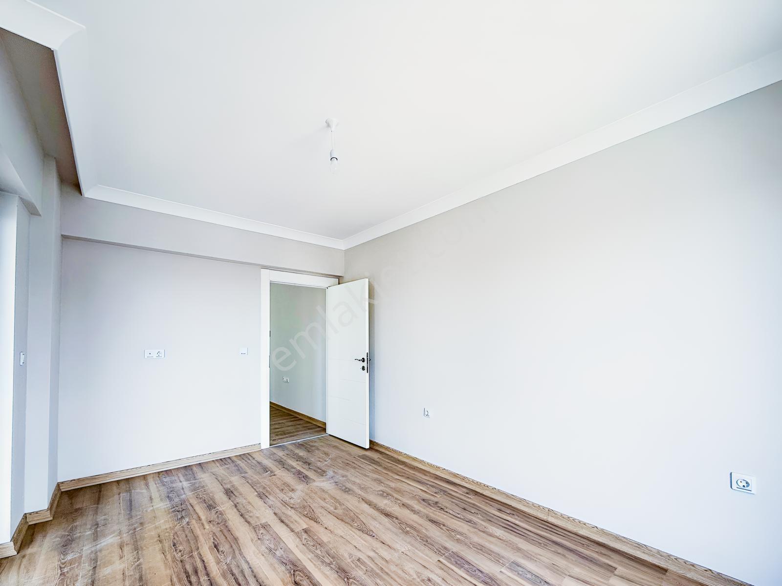 İncek Site İçinde Güneydoğu Cephe 1+1 Balkonlu Daire — fotoğraf 30