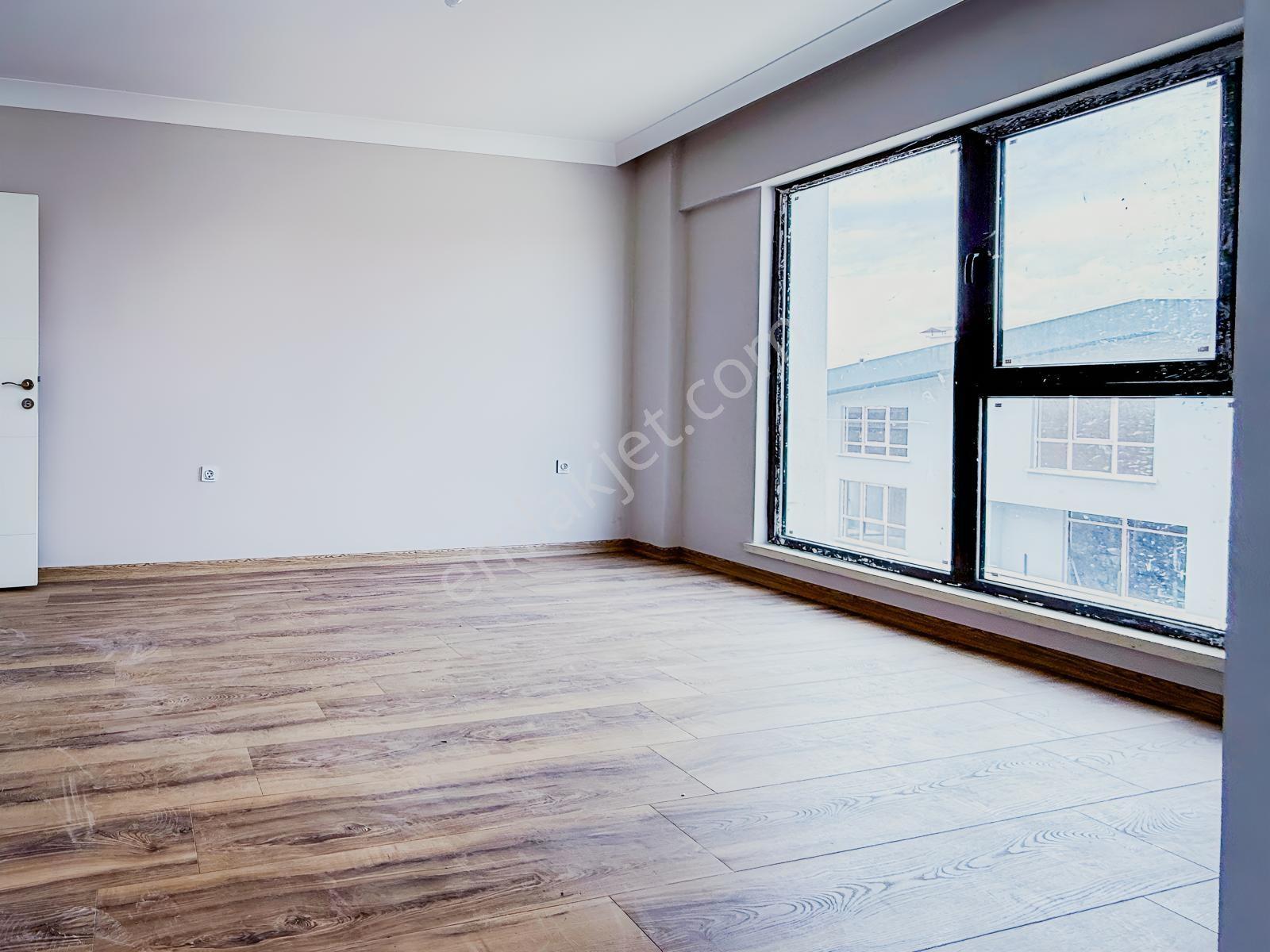 İncek Site İçinde Güneydoğu Cephe 1+1 Balkonlu Daire — fotoğraf 32