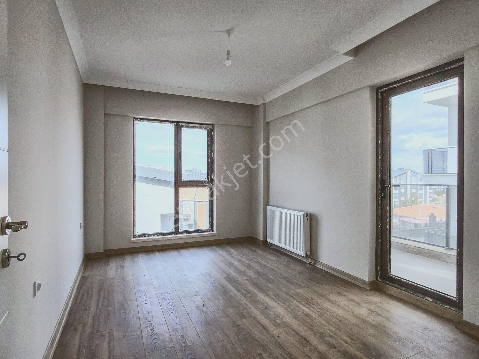 İncek Site İçinde Güneydoğu Cephe 1+1 Balkonlu Daire — fotoğraf 33