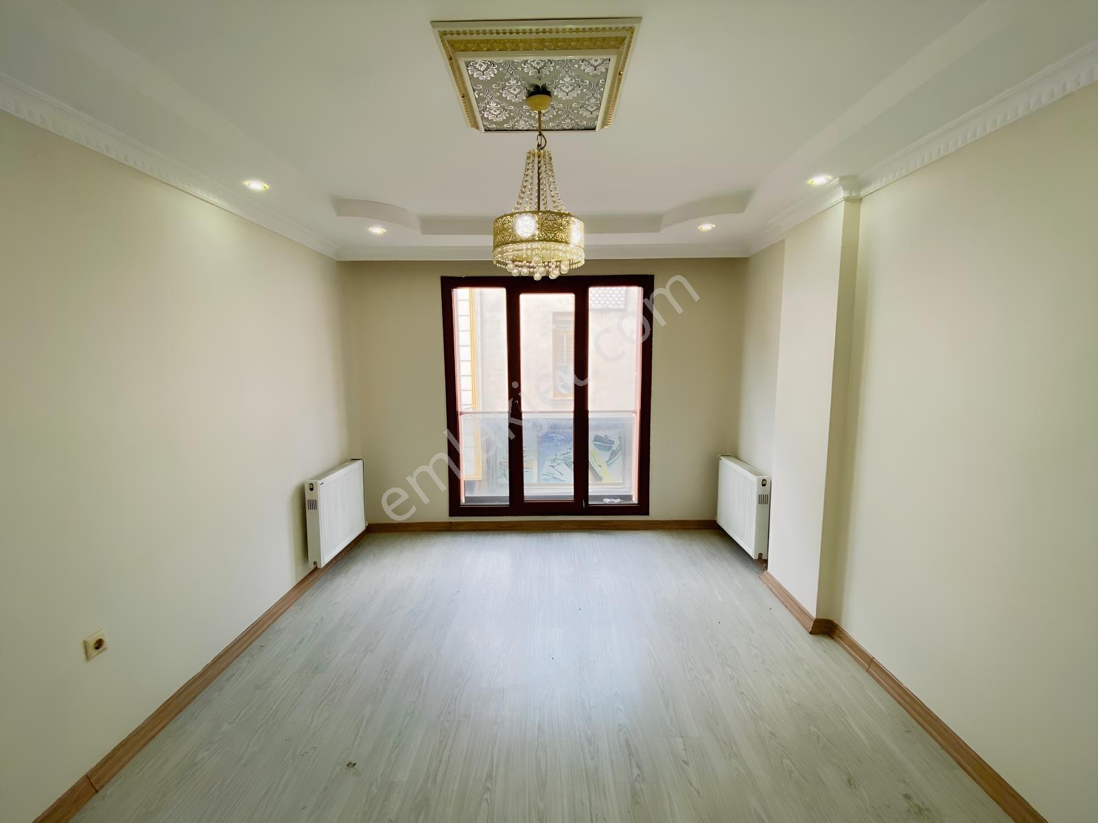 Meydana, Metrobüse Yakın Mesafede Yeni Sıfır Daire — fotoğraf 4
