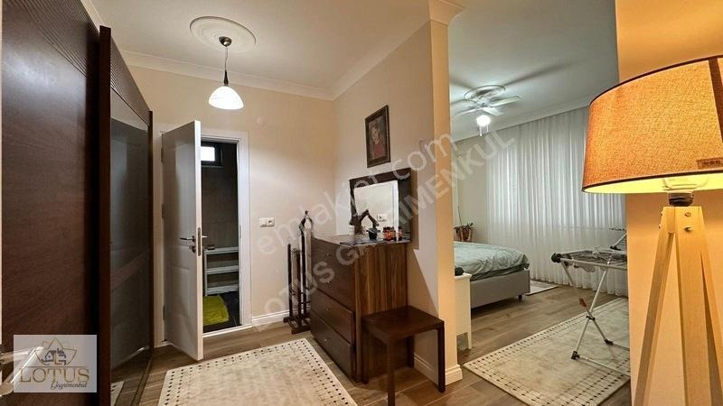 Kartepe Mükemmel Lokasyonda Satılık 4+1 Özel Müstakil Villa — fotoğraf 11