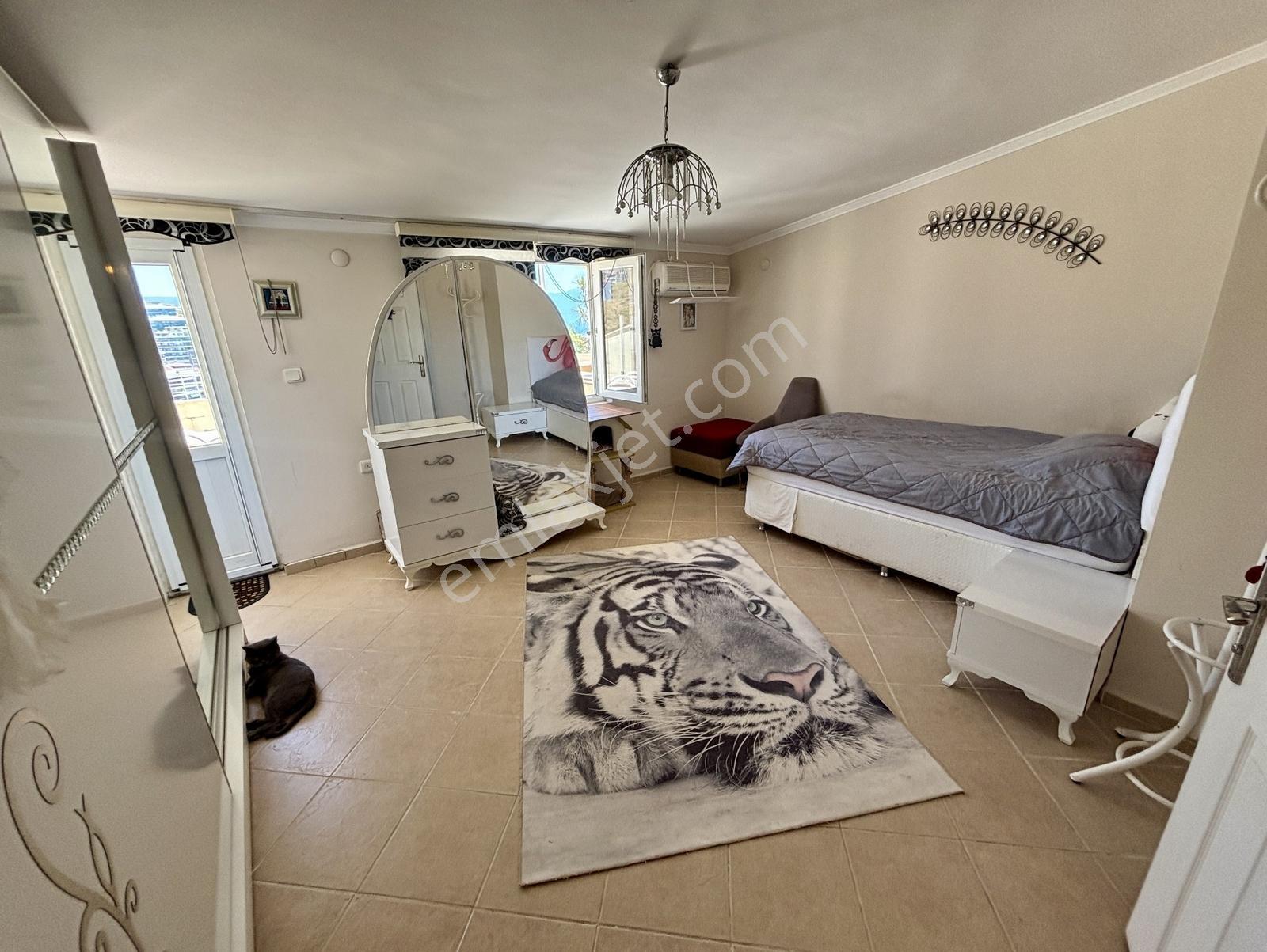 Kuşadası'nda Satılık Full Deniz Manzaralı 250m2 Dubleks Daire — fotoğraf 18