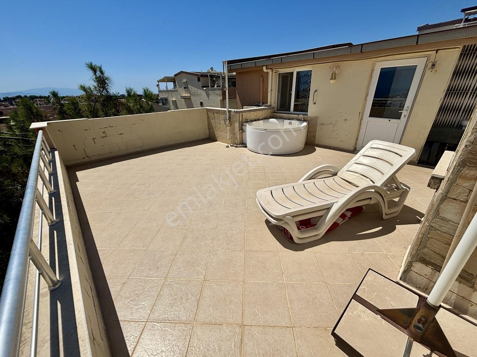 Kuşadası'nda Satılık Full Deniz Manzaralı 250m2 Dubleks Daire — fotoğraf 30