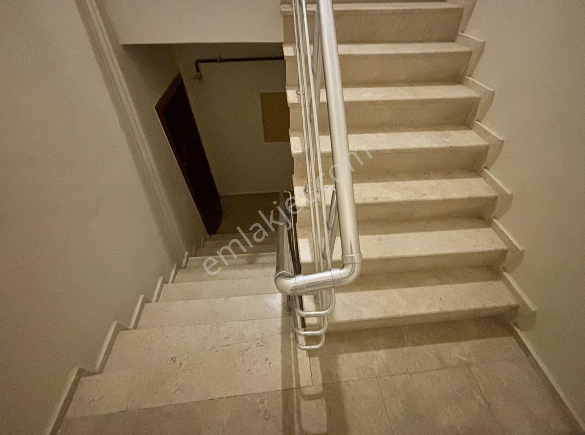 Kuşadası'nda Satılık Full Deniz Manzaralı 250m2 Dubleks Daire — fotoğraf 35