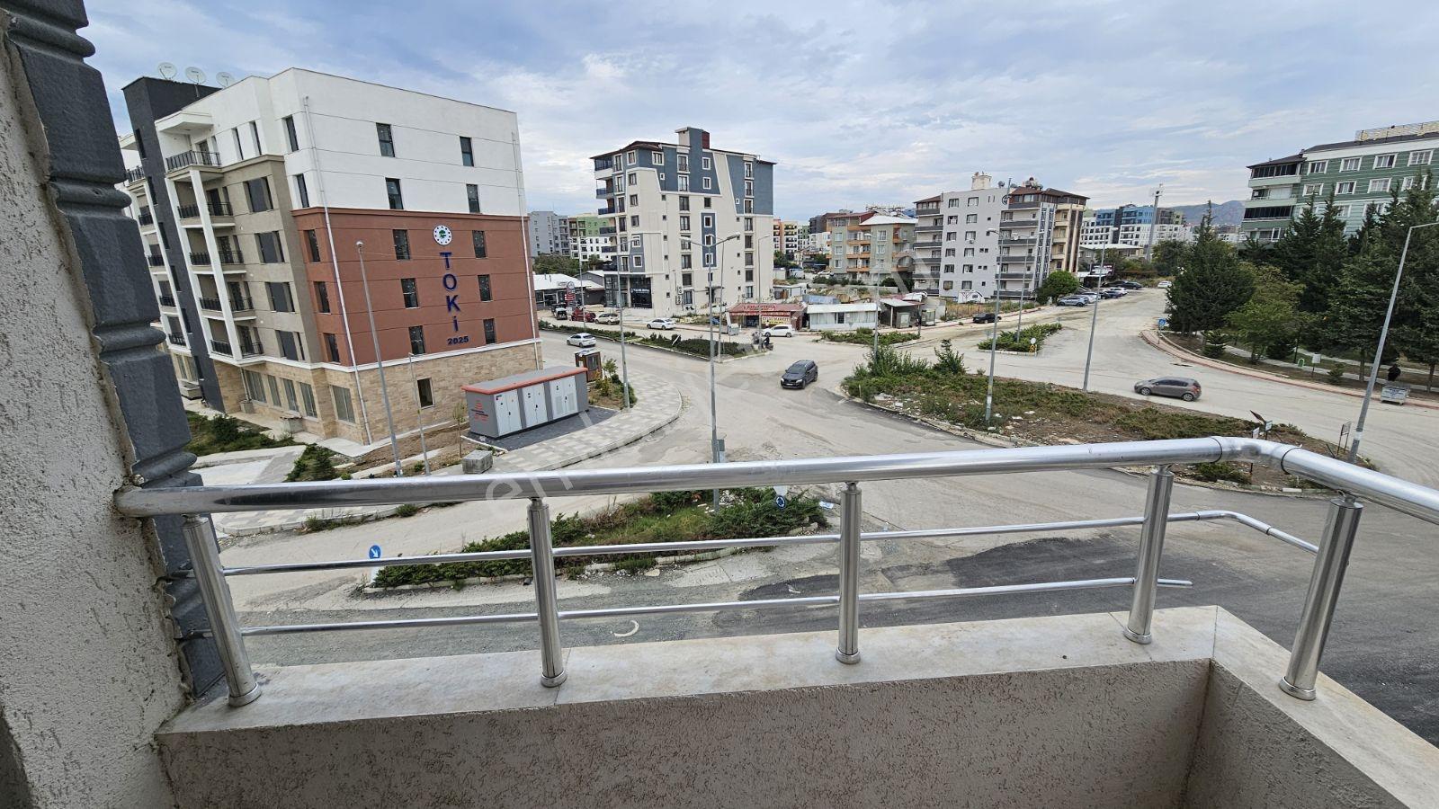 Çekmecenin En Nezih Ve Merkezi Yerinde 3+1 Masrafsız Temiz Daire — fotoğraf 16