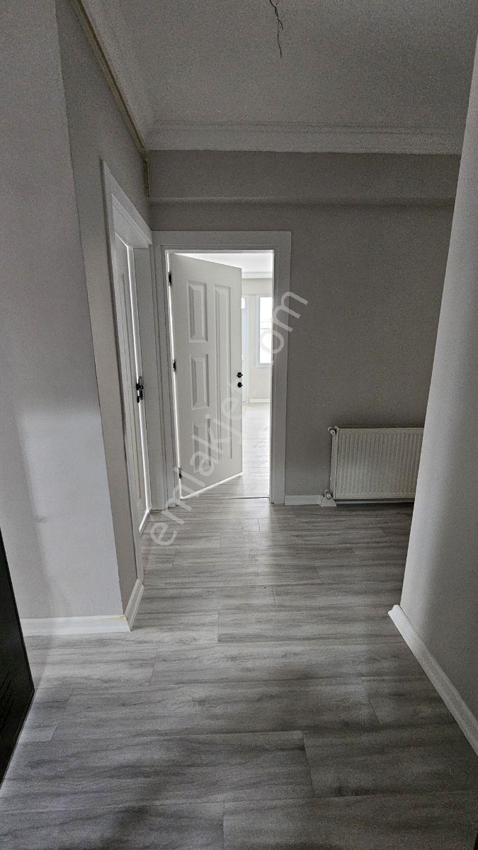 Çekmecenin En Nezih Ve Merkezi Yerinde 3+1 Masrafsız Temiz Daire — fotoğraf 17