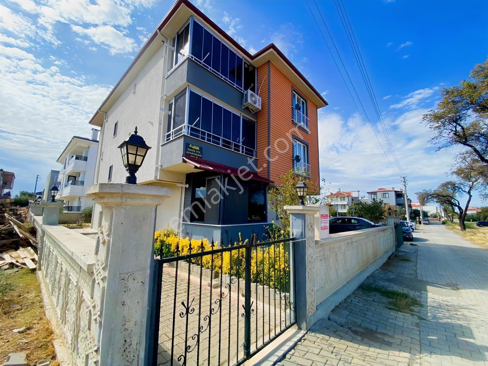 Gömeç Kemalpaşada Kombili Doğalgazlı İskanlı Arakat 1+1 Daire — fotoğraf 2