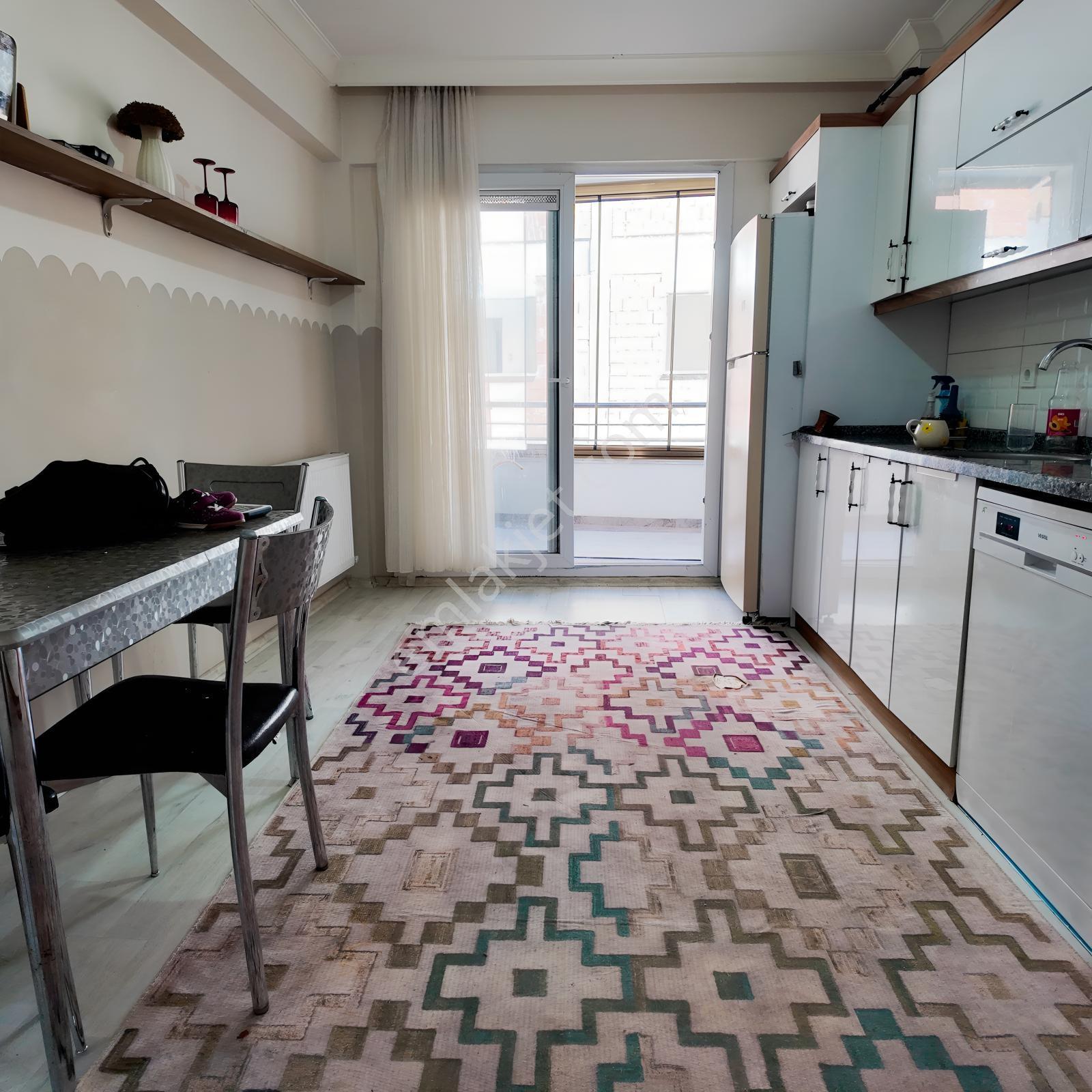 Reşatbey Yeni Açılan Ring Yoluna Yakın 130 M2 Arakat 3+1 Daire — fotoğraf 12