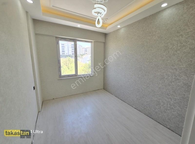 Beykent 1. Etap Sıfır Orman Manzaralı Uzayçatı Pazaryeri Civarı — fotoğraf 9
