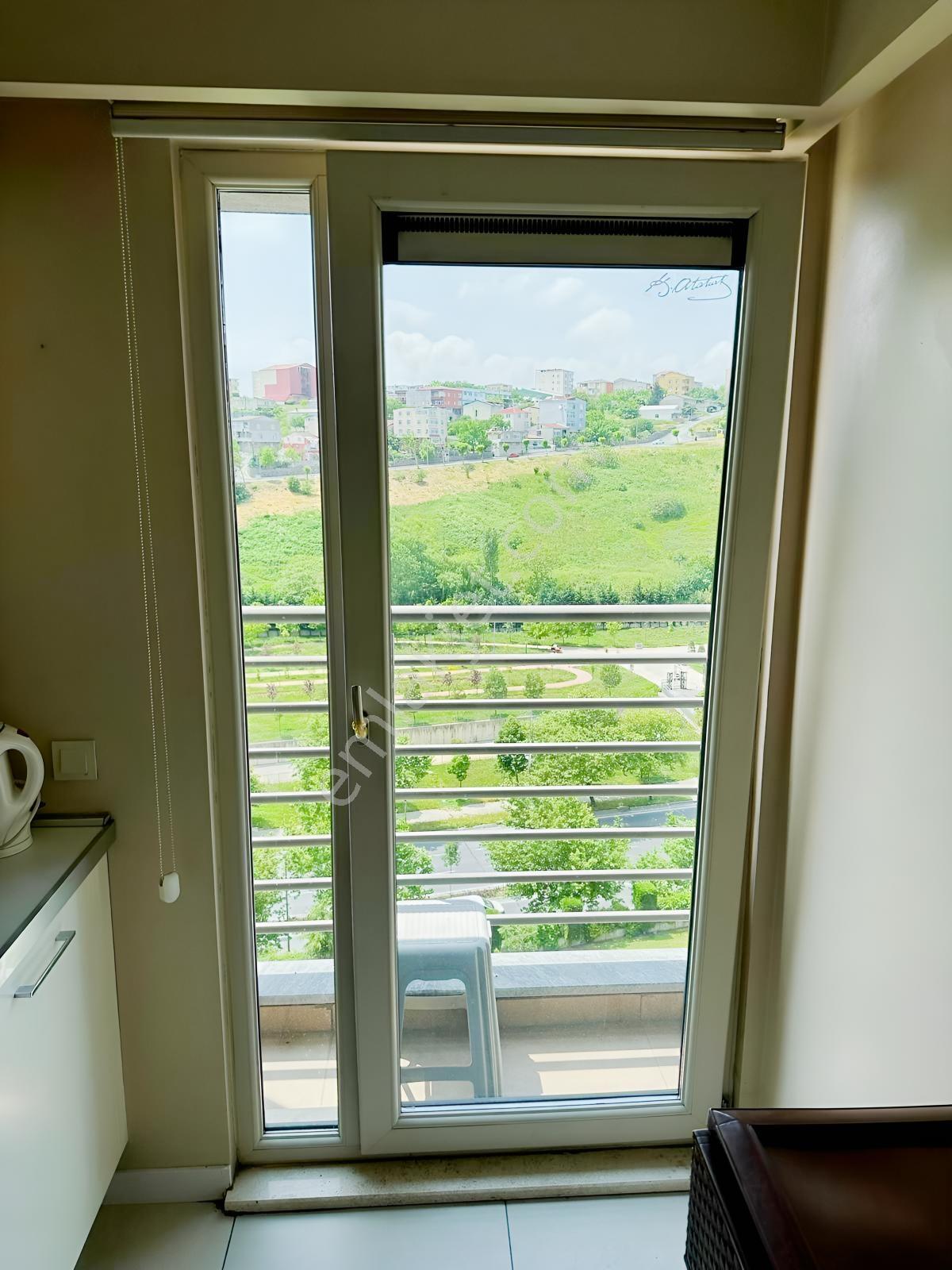 Acil Bosphorus City 2+1 Boş 103m2 — fotoğraf 8