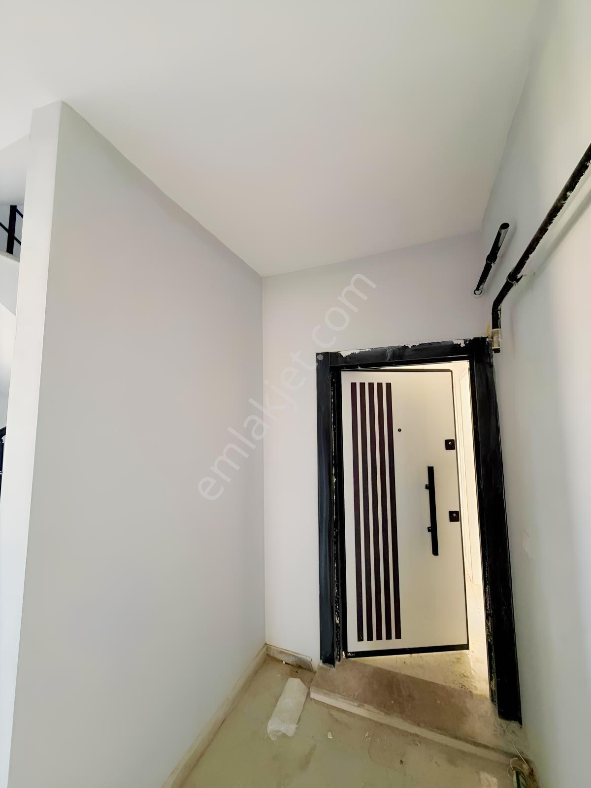Cengizler'den Erenler'de Satılık 2+1 Arakat Daire — fotoğraf 9