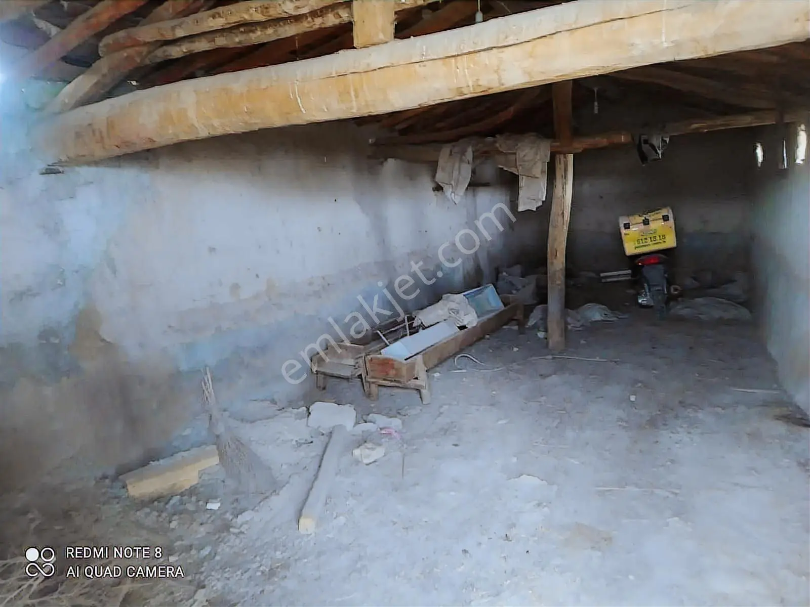 Rw Nestten Camili De Satılık Müstakil Ev Ve 3.280 M2 Arsası — fotoğraf 2