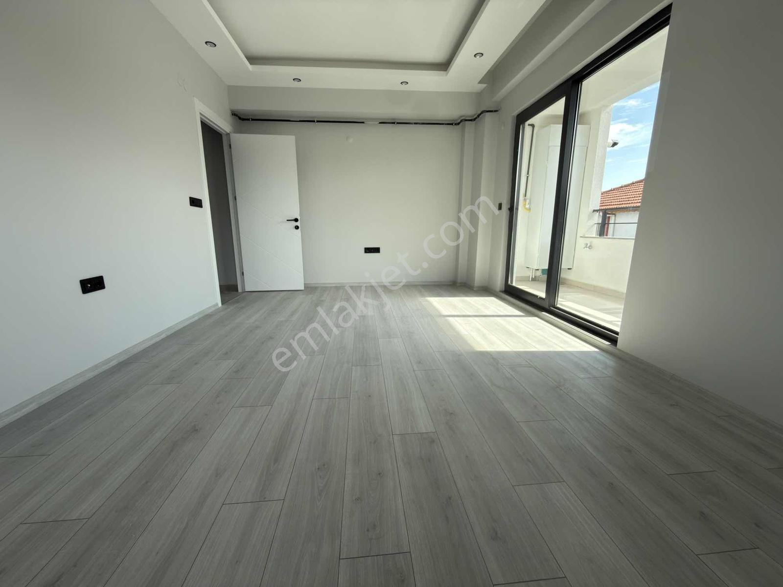 Nova Grup'tan Fahri Kiraz Lisesi Yakını Satılık 2+1 Dublex Daire — fotoğraf 7