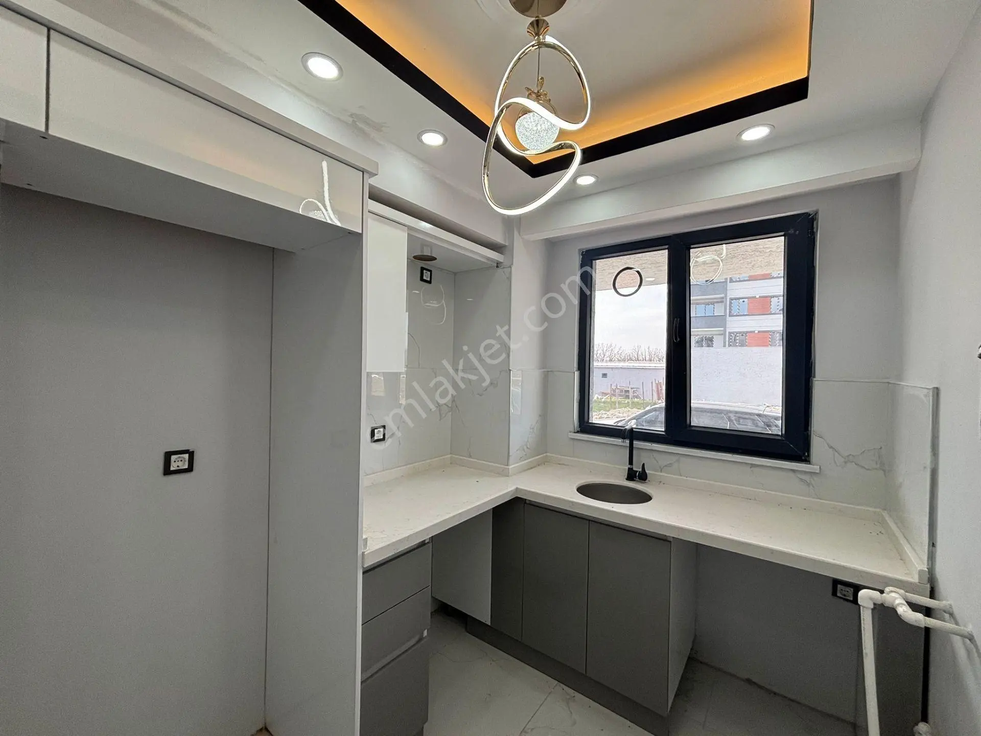 **eryıldız İnşaat'tan**acill Yerden Isıtmalı Ultra Lüks 2+0 Yüksek Giriş — fotoğraf 17